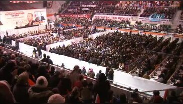 Bursa'da "Bizi Afrin'e götür" sloganları! Başbakan Yıldırım...