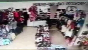Kasa boş çıkınca, sadaka kutusunu çaldı