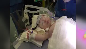 Bursa'da 5 aylık Hüseyin bebek, ithal doktor ile yaşama tutundu