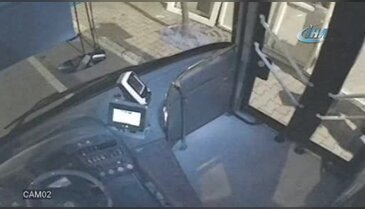 Otobüs kaçıran dört küçük kafadar şehri karıştırdı!