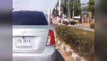 Pikap motosikleti biçti: 1 ölü