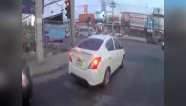 Bu kaza motosikletlinin sonu oldu