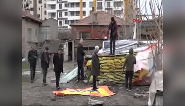 Oto yıkamacıda bulundu! Gizemli lahitin kapağı...