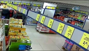 Bursa'da markette bıçaklı gasp