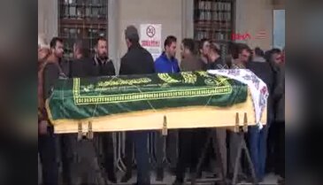 Bursa'da MHP eski ilçe başkanının kazada ölen eşi toprağa verildi