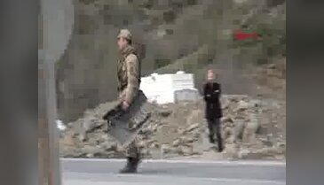 Polis otosu dereye uçtu: 1 şehit, 1 yaralı, 1 kayıp