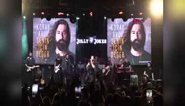 Koray Avcı, Bursa'da coşturdu