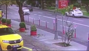 Motosiklet sürücüsü ölümden böyle döndü