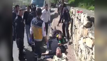İtfaiye aracı bahçe duvarına çarptı!