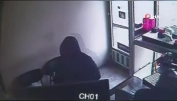 Bursa'da silahla soygun yapıp altınları çuvala koyan soyguncular: "Borçlarımız vardı, pişmanız"