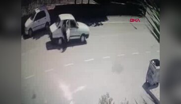 Otomobilden attığı karısını önce yumrukladı, sonra...