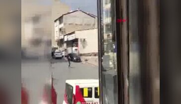 Sokak ortasında silahlı çatışma