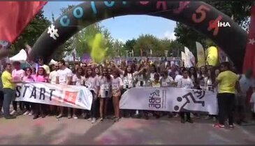 Bursa'da renkli koşu festivali