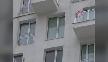 Kız arkadaşını kurtarmak isterken balkondan düşerek hayatını kaybetti