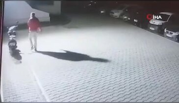 Bursa'da motosiklet çalan hırsızlar kamerada