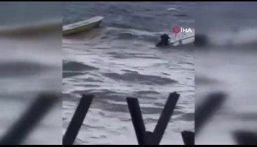 Bursa'da fırtına ve yağmur zor anlar yaşattı, tekneler alabora oldu