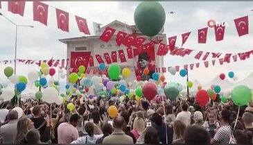 Lösemiyi yendi yüzlerce balonla karşılandı