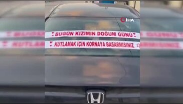 Sosyal medya akımına uydu: Trafikte bu arabayı gören herkes kornaya bastı!