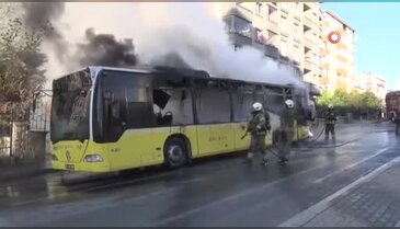 İstanbul'da İETT otobüsü yangını