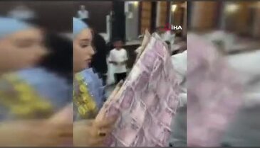 Aşiret düğününde gelin ve damadı takıya boğdular! Sosyal medya o anları konuşuyor...