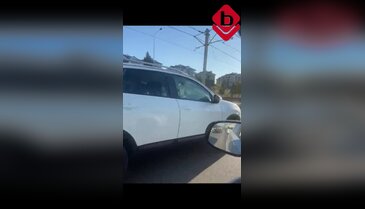 Bursa'da metroda hayat durdu! Tahliye edildiler...