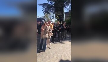 Bursa'da Abdal Meydanı'ndan metroya uzanan izdiham!