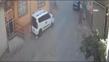 Kız çocuğunu mahalleli kurtardı! Tüm şehir bu sapığı arıyor