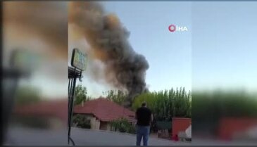 Kızını alevlerin arasından çıkardı, evi gözlerinin önünde küle döndü