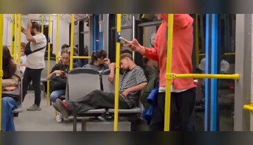 Bursa metrosunda pes dedirten anlar!