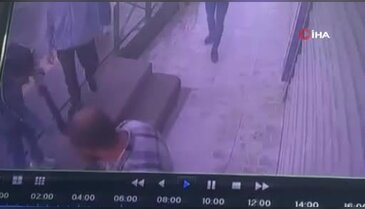 Bursa'da sokak kan gölüne döndü! Husumetlisini bulduğu yerde vurdu