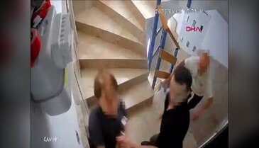 Kedi beslediği için kadının burnunu kırdılar!