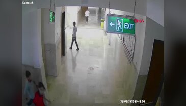 Heimlich manevrası bir kez daha hayat kurtardı! Öğretmenin müdahalesi kameralarda...