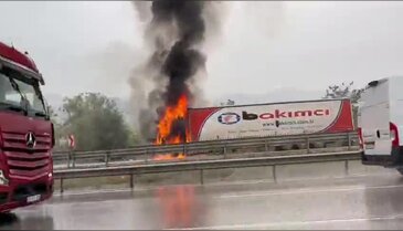 Bursa'da tır alev alev yandı!
