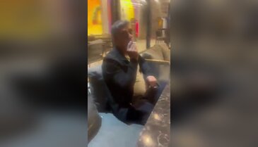 Kocasını kafede başka bir kadınla otururken yakaladı! Öldürmekle de tehdit etmiş...