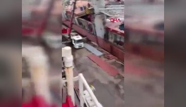 Tuzla Tersaneler Bölgesinde gemi yan yattı: İşçiler denize düştü! 1 ölü