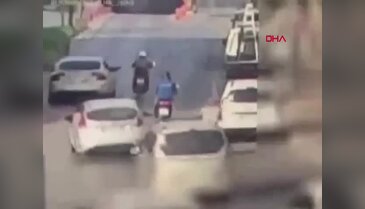 Motosikletlinin ölümüne neden olunan anlar kamerada