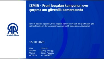 Kamyonun freni boşaldı: Evin içine girdi!
