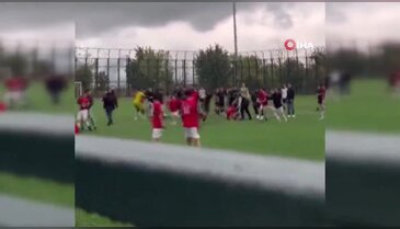 Bursa'da U16 karşılaşmasında ortalık karıştı