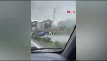 Bursa'da kontrolden çıkan araç ters döndü!