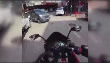 Bursa'da motosiklet sürücülerinin gülümseten diyaloğu