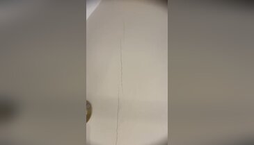 Deprem sonrası Bursalı sanatçının evinde çatlaklar oluştu!