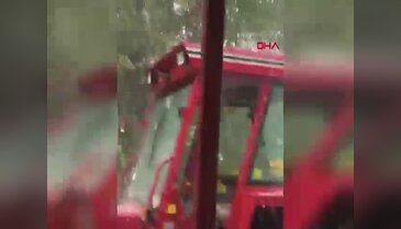 Yaz tatillerinin klasik adresi olan ilimiz beyaza büründü! O anlar kamerada...