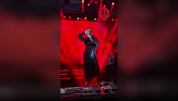 Zeynep Bastık Bursa'da hem coştu hem coşturdu!