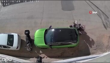 Bursa'da otomobile çarptı: İşte böyle kaçtı!