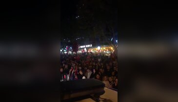 102. yıl coşkusu sokaklara taştı... Bursa'da Cumhuriyet yürüyüşü!