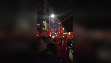 Bursa Yıldırım'da Cumhuriyet yürüyüşü!