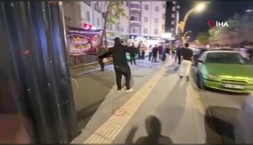 Alkollü şahıs araçlara saldırdı! Polise "Öldürün beni" diye bağırdı...