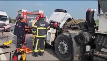 Bursa'da can pazarı! Kabine sıkışan sürücü...