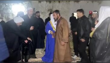 İlginç olay! Sabaha kadar dua edip zikir çektiler, sönmeyen ateş söndü!
