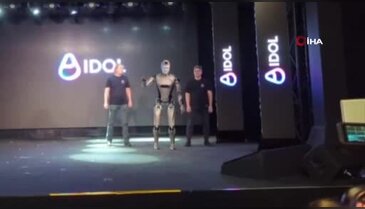 Rusya'nın ilk yapay zekalı insansı robotu rezil oldu